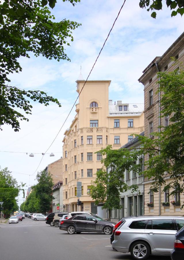 Quiet And Spacious Home In Historic Riga Buitenkant foto